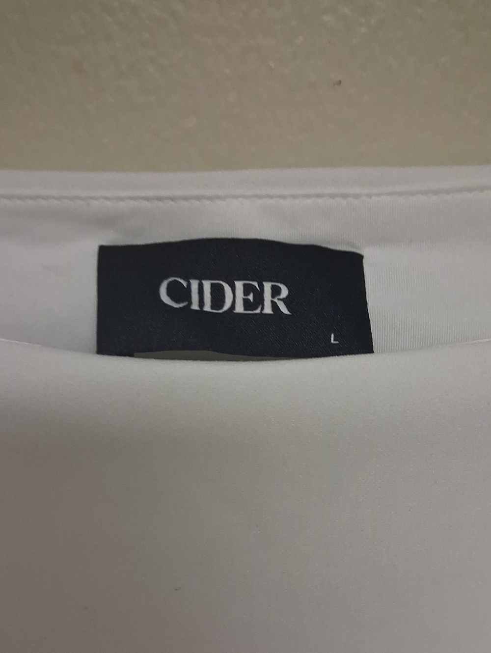 Cider White Tie-Shoulder Long Sleeve Dress - Picture 4 of 8
